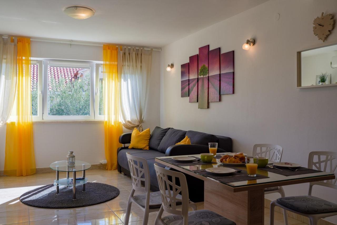 House Fidulic - Apartment The Lavender ルンバルダ エクステリア 写真